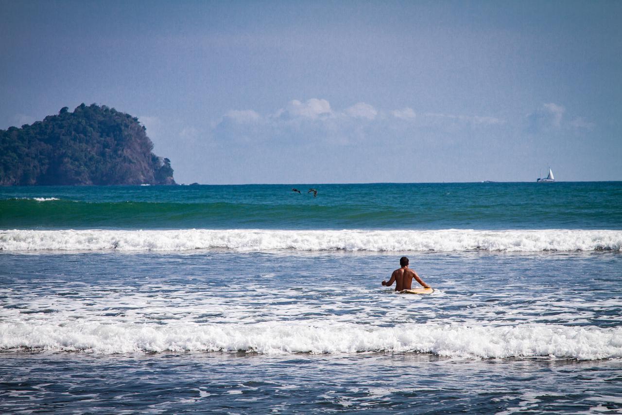 Miguel Surf Camp Hotel Quepos Exterior foto